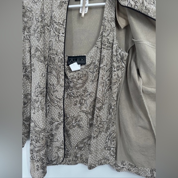 Alex Evenings Woman's Large Printed Mandarin Vine Jacket and Top Set Champagne - Picture 3 of 4